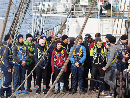 Cadets on the Mir training sailing ship entered the seaport of Ust-Luga