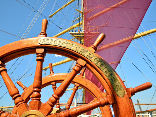 Khersones sailing ship marks the 30th anniversary