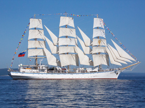 FSUE “Rosmorport” sailing ships end 2018 navigation