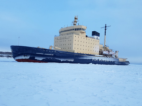 The Kapitan Khlebnikov icebreaker to free the Igor Farkhutdinov motorship from ice