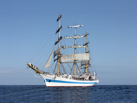 The Mir sailing ship welcomes new cadets on its board