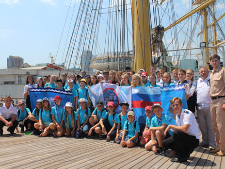 FSUE “Rosmorport” introduces “little eagles” to the specifics of maritime professions