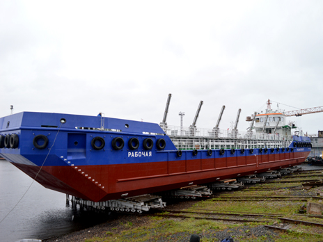 Rabochaya Self-propelled Hopper Barge Put Afloat at Onezhsky Shipbuilding and Shiprepairing Plant