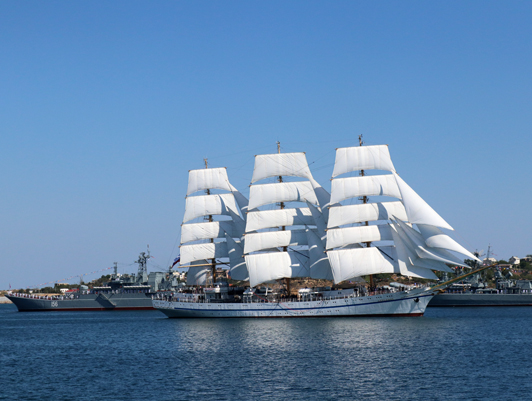 Khersones sailing ship took part in the celebrations dedicated to the Russian Navy Day