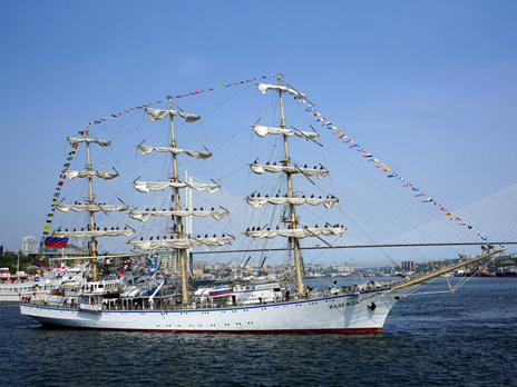 Nadezhda sailing ship preparing to take part in Far East Tall Ships Regatta
