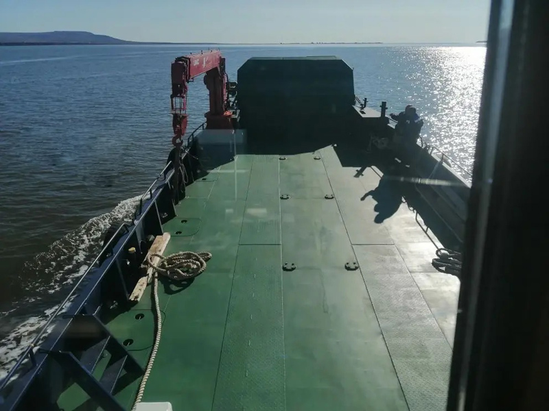 Cargo deck Cargo deck